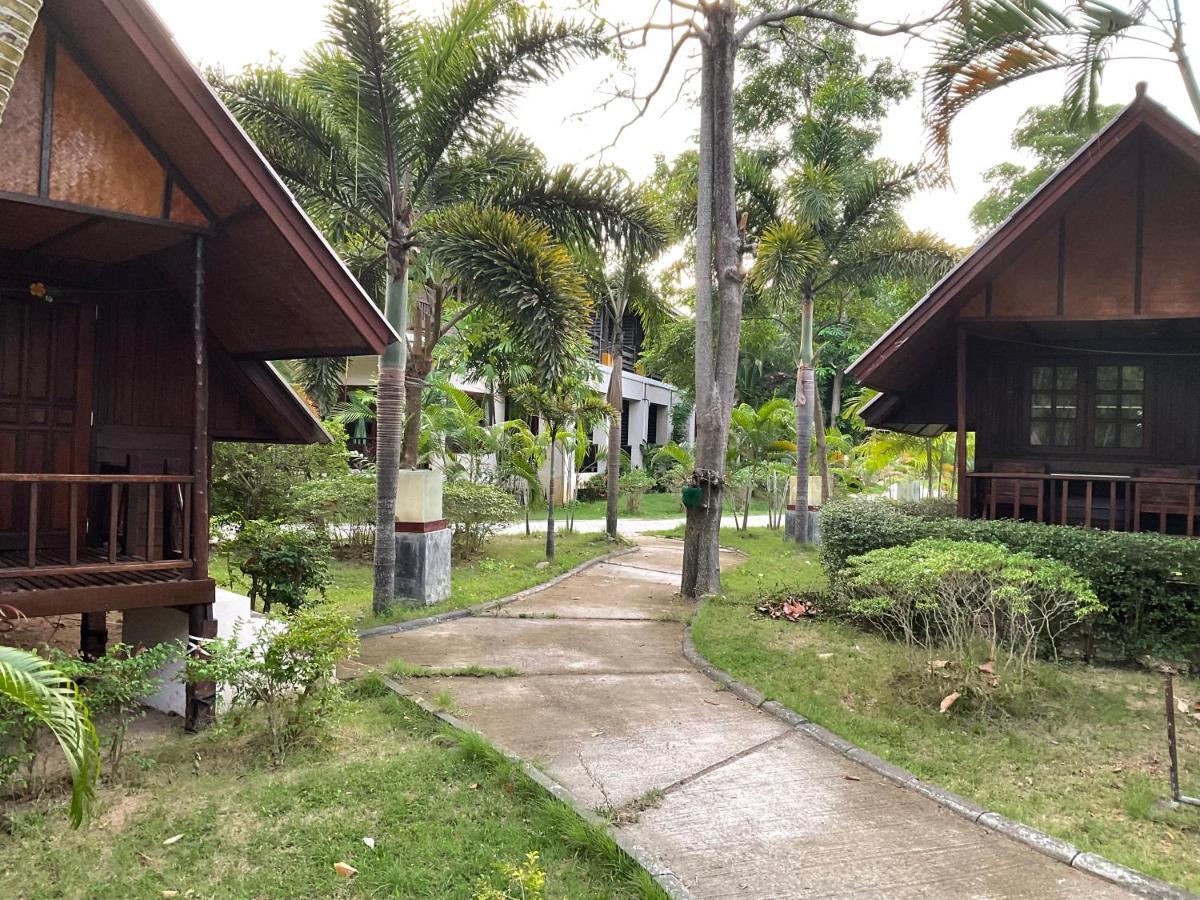 Seashell Resort Koh Tao-Sha Plus Exterior photo